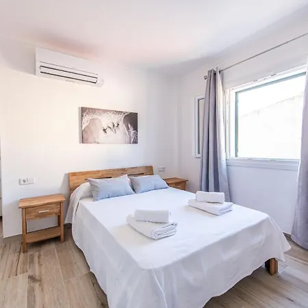 A Perfect Location For Holidays With Ac And Private Pool