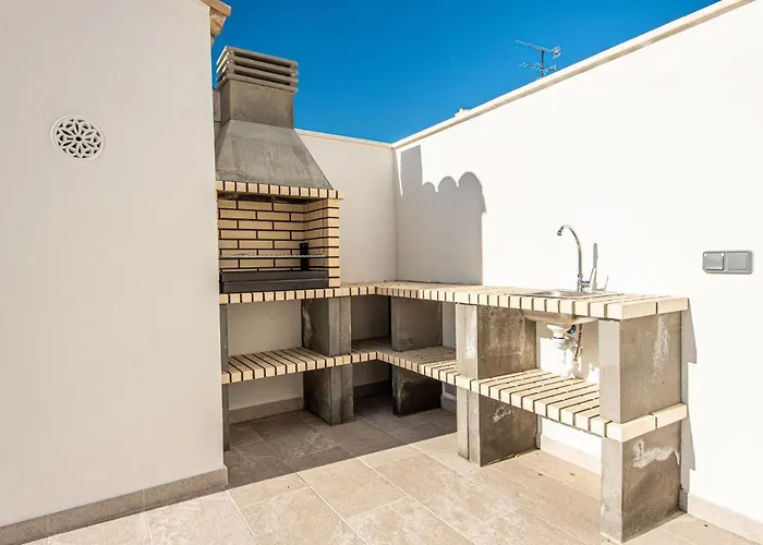 シャレー A Perfect Location For Holidays With Ac And Private Pool