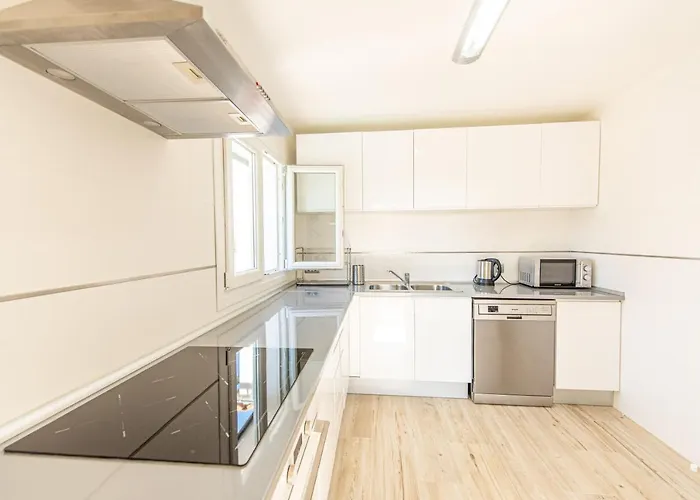 A Perfect Location For Holidays With Ac And Private Pool シャレー